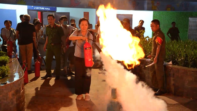 Trang bị kỹ năng phòng cháy cho người dân