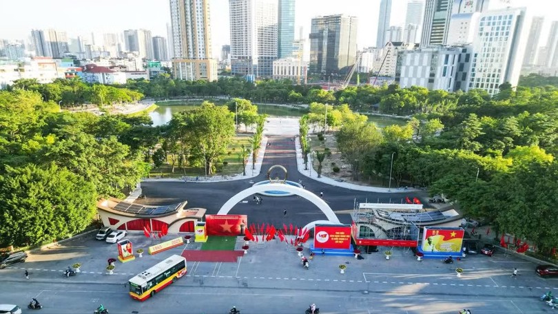 Tổ chức giao thông ba lớp tại phố ẩm thực Cầu Giấy