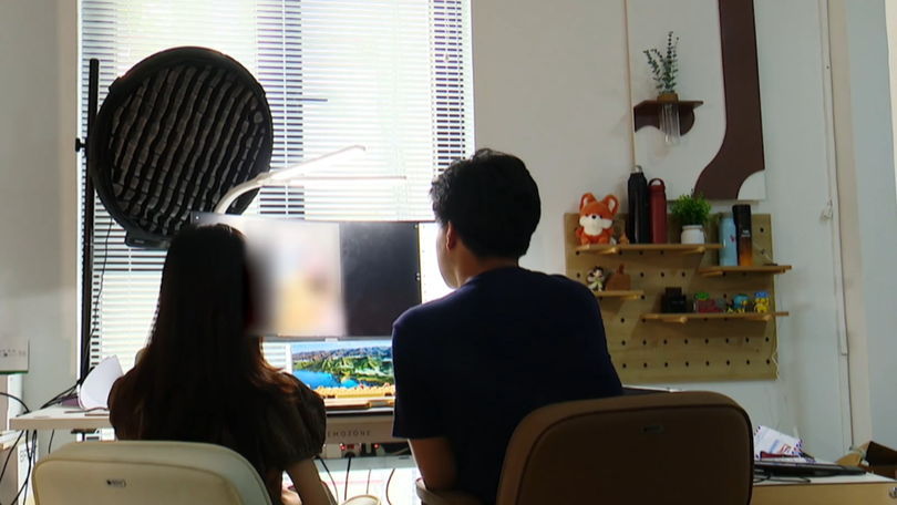 Đằng sau những livestream ‘rác’ trên mạng