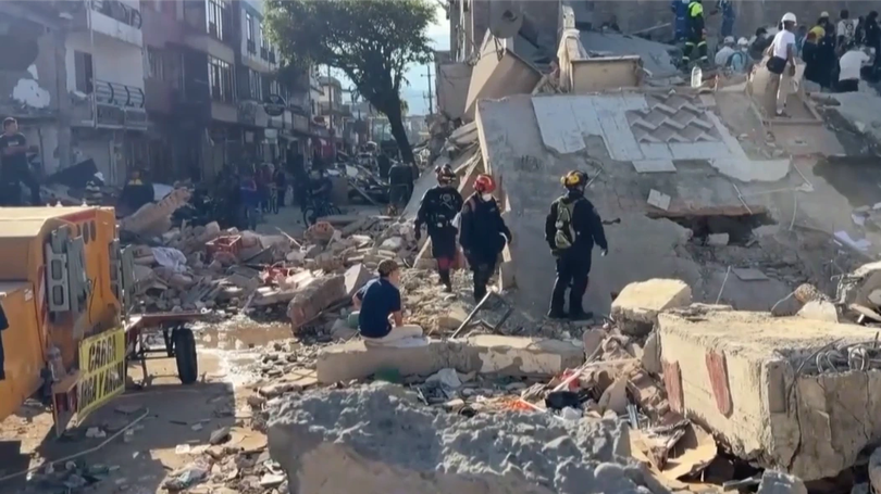 Colombia: Chạy đua với thời gian tìm kiếm các nạn nhân động đất