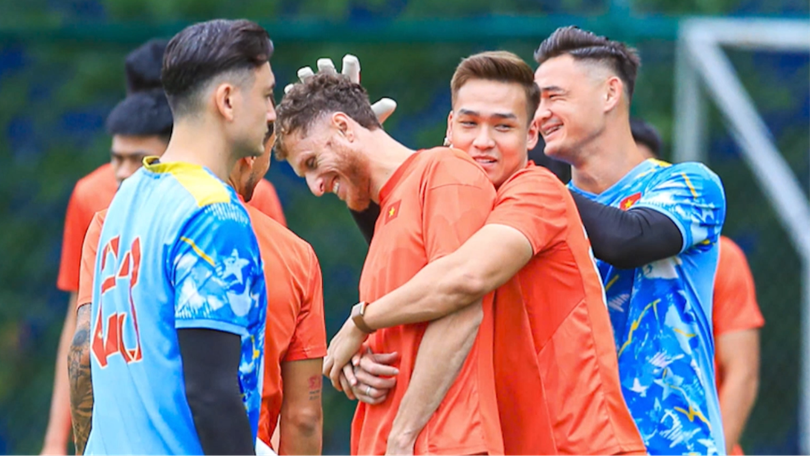 Đội tuyển Việt Nam chuẩn bị cho trận bán kết lượt đi