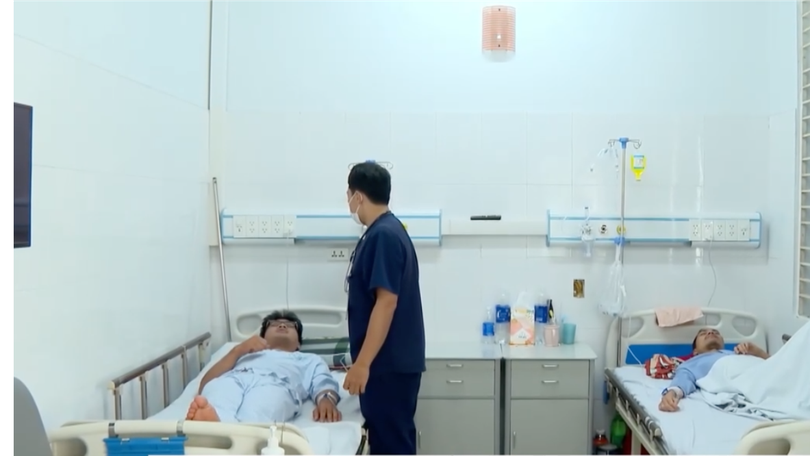 Cảnh báo bệnh chuyển nặng khi sốt xuất huyết vào cao điểm