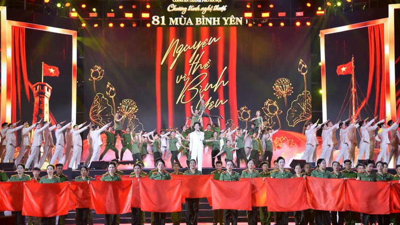 Rực rỡ đêm nghệ thuật '81 Mùa Bình Yên' tại trái tim Thủ đô