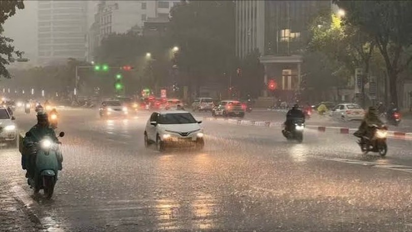 Hà Nội có mưa rào và dông gián đoạn trong ngày