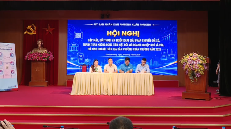 Phường Xuân Phương đưa thanh toán số vào chợ, tuyến phố kinh doanh