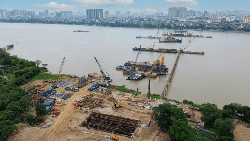 Phấn đấu hoàn thành 7 cầu vượt sông Hồng vào tháng 7/2027