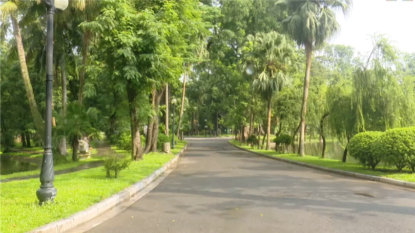 Công viên Bách Thảo - không gian xanh lý tưởng của Thủ đô