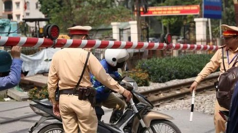 Xử lý 630 trường hợp vi phạm an toàn giao thông đường sắt