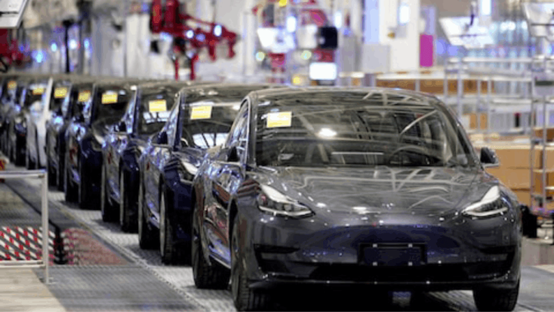 Tesla thu hồi 3 triệu xe tại Trung Quốc do lỗi an toàn
