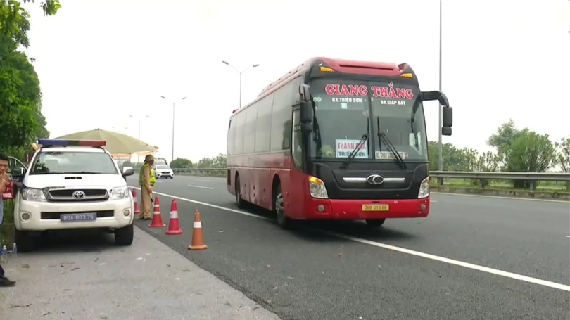 Tổng kiểm soát xe kinh doanh vận tải