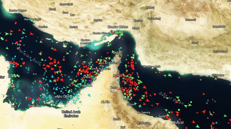 Iran, Oman sắp thống nhất tuyến đường mới qua eo biển Hormuz