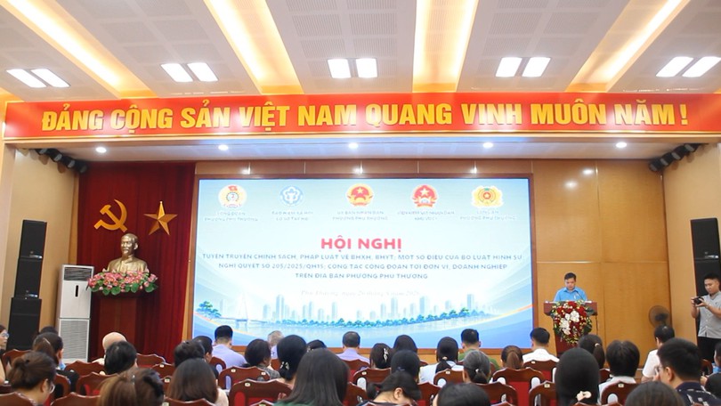 Đưa chính sách, pháp luật đến người lao động