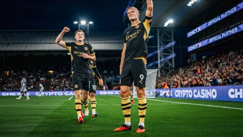 Man City thắng đậm trên sân khách