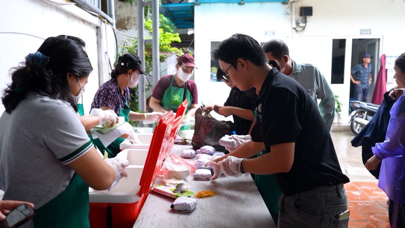 Khi yêu thương được trao đi