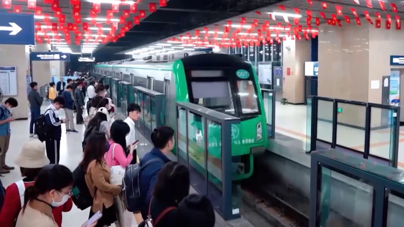 Metro Hà Nội phục vụ miễn phí hơn 190.000 lượt khách