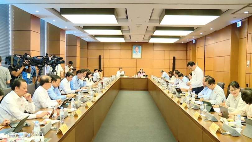 Đề xuất phát huy vai trò gia đình trong giáo dục pháp luật