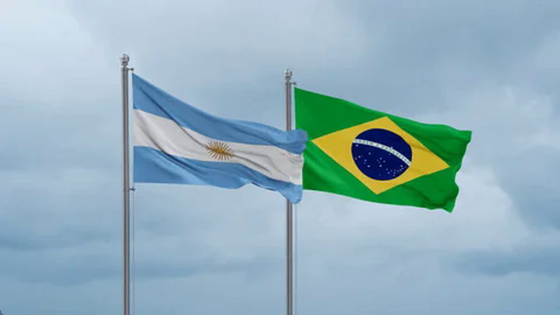 Argentina tuyên bố không trả đũa sau khi Brazil hạ cấp quan hệ