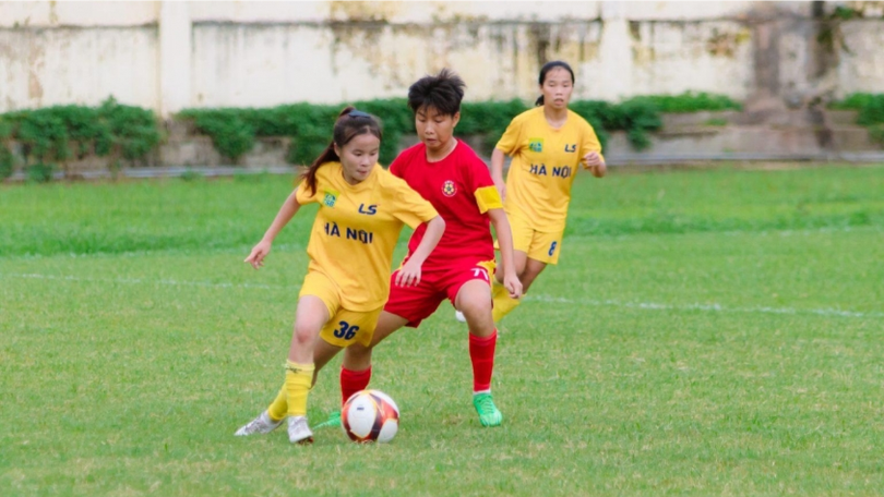 Hà Nội tiếp tục áp sát ngôi đầu giải U16 quốc gia