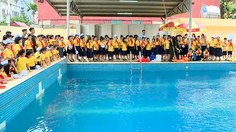 Phòng CSCĐ hướng dẫn kỹ năng bơi, phòng chống đuối nước cho trẻ em