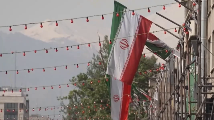 Iran xem xét ngăn tàu Mỹ và Israel qua eo biển Hormuz