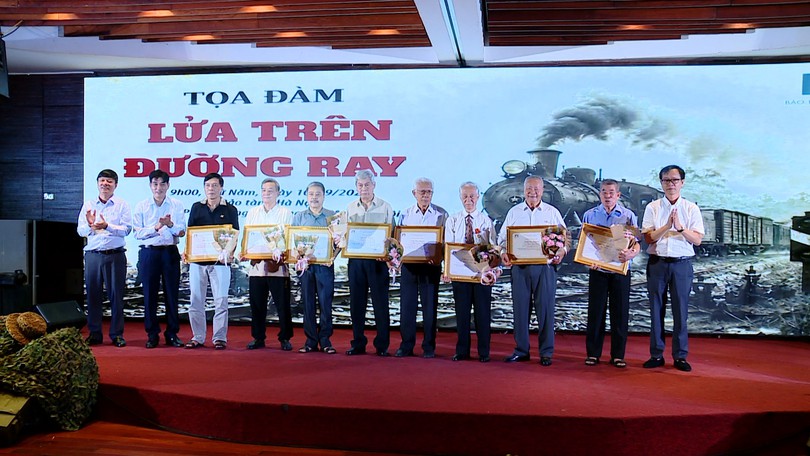 Ký ức từ những chuyến tàu thời chiến