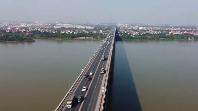 Từ 15/9: Cấm một số phương tiện qua cầu Thăng Long