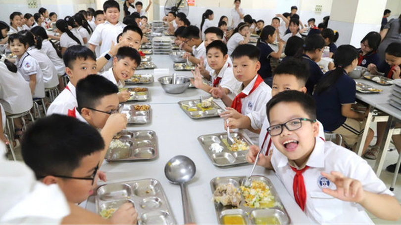 Hà Nội yêu cầu xác minh bất cập bữa ăn bán trú