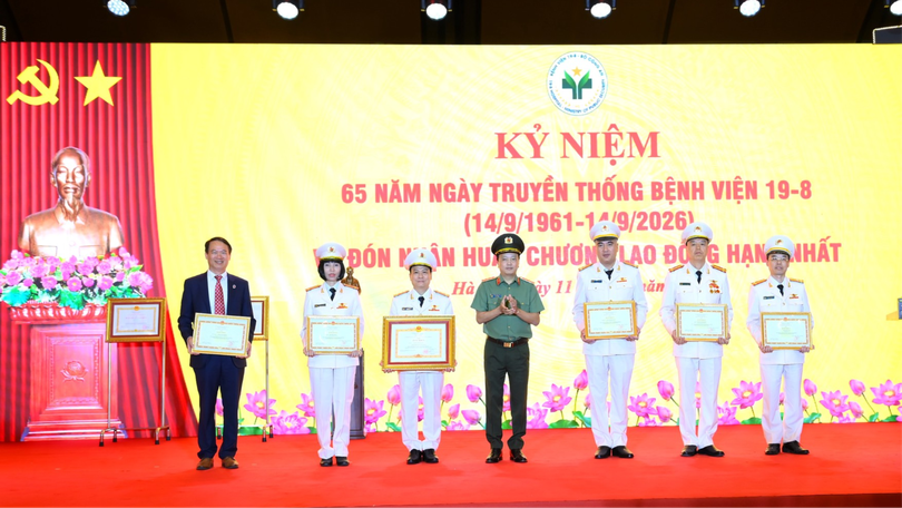 Bệnh viện 19-8 Bộ Công an kỷ niệm 65 năm ngày truyền thống