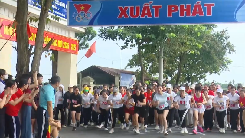 Hơn 500 VĐV tham gia Giải chạy việt dã xã Phúc Thọ