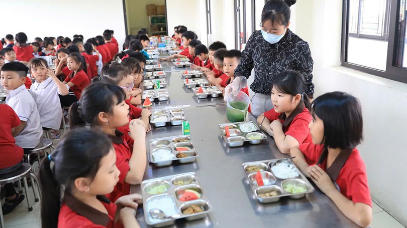 Bữa ăn học đường: Minh bạch và trách nhiệm