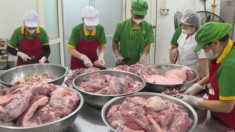 Tăng cường kiểm soát chất lượng bữa ăn bán trú tại trường học