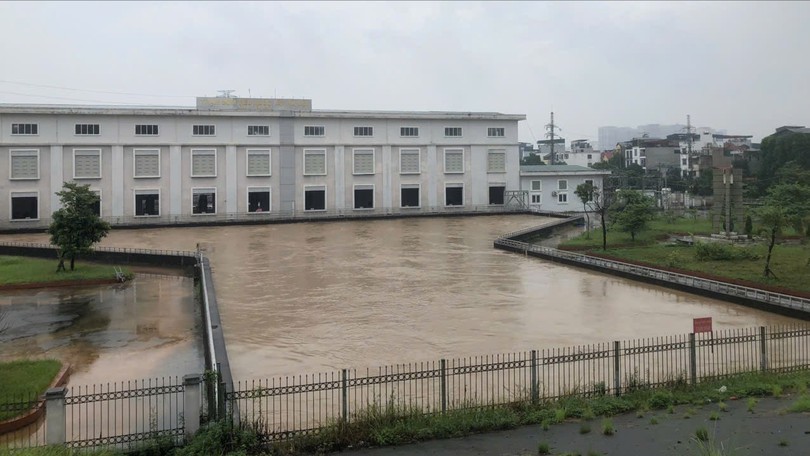 Hà Nội vận hành gần 1.000 máy bơm tiêu úng, ứng phó mưa lớn diện rộng