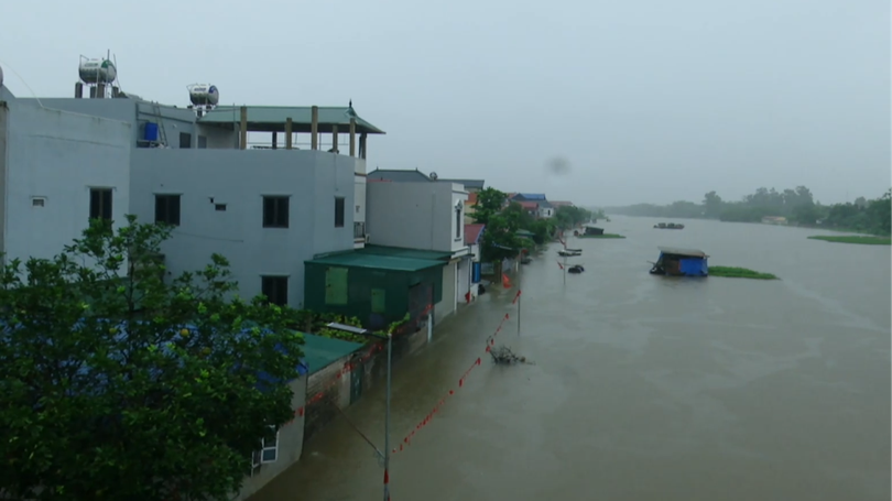 Chủ động ứng phó khi nước lũ dâng nhanh trên nhiều tuyến sông