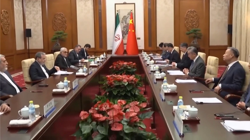 Trung Quốc đề nghị Iran kiềm chế Houthi giữa căng thẳng biển Đỏ