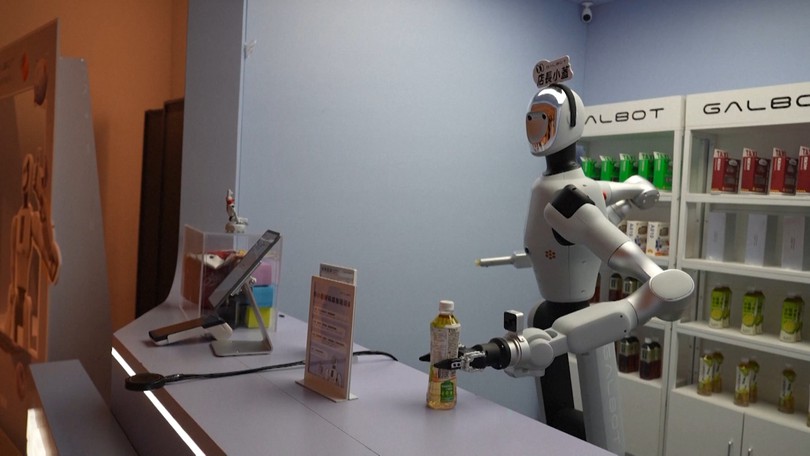 Hong Kong (Trung Quốc) đưa robot vào vận hành cửa hàng bán lẻ