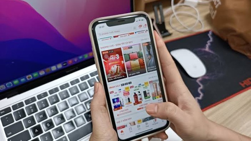 Khó kiểm soát thực phẩm bán online | Sống an toàn | 17/09/2026