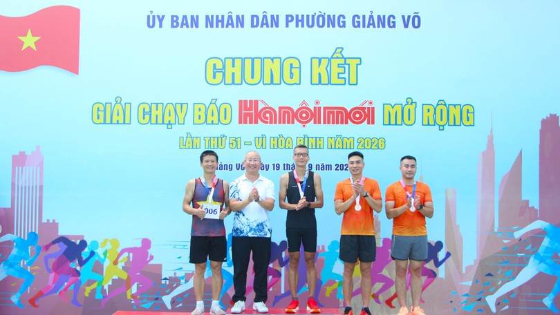 Chung kết Giải chạy Báo Hà Nội Mới - Vì hòa bình phường Giảng Võ