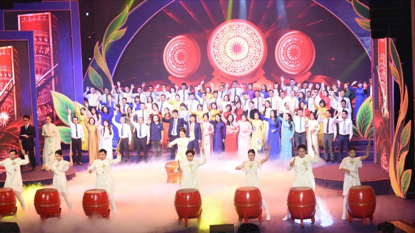 Tôn vinh người lao động tiêu biểu ngành khoa học và công nghệ
