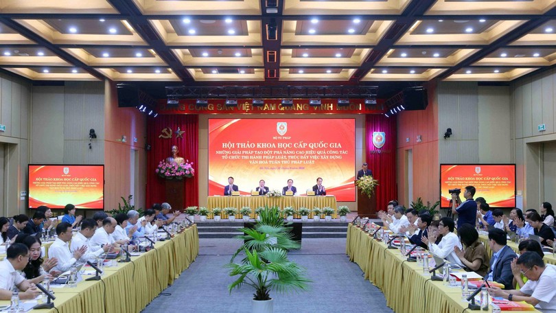 Đưa pháp luật 'tốt từ trong văn bản' đến 'tốt trong cuộc sống'