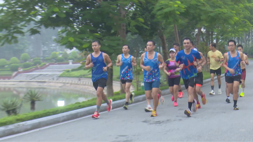 Hòa Bình Park Runners - Chạy vì hòa bình