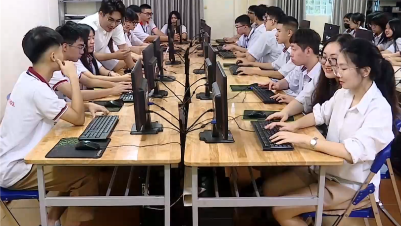Chưa thí điểm thi tốt nghiệp THPT trên máy tính năm 2027