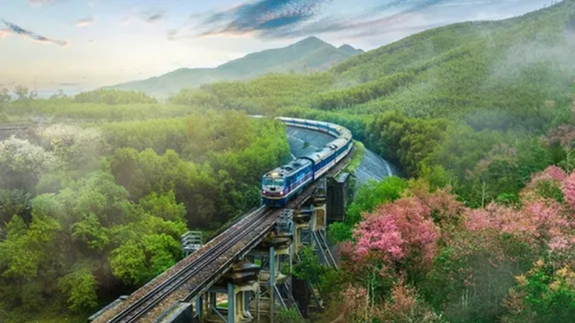 Đường sắt tăng phí trả vé tàu Tết lên 30%