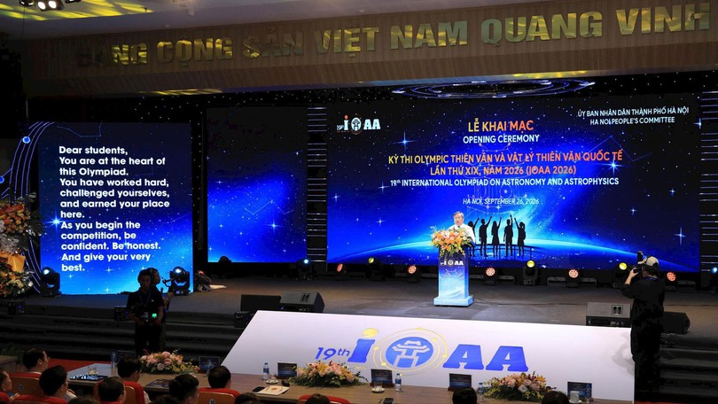 Hành trình chinh phục IOAA 2026 tại Hà Nội
