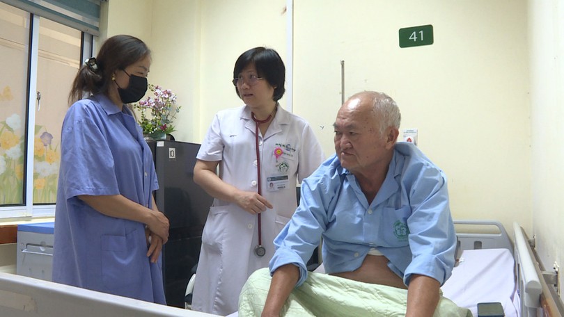 Cẩn trọng với sốt xuất huyết ở người có bệnh nền