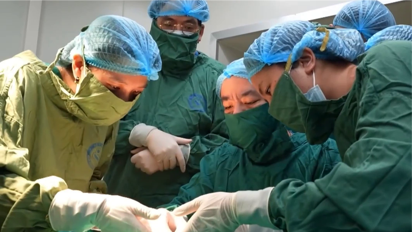 Việt Nam lần đầu can thiệp thành công thoát vị hoành thai nhi