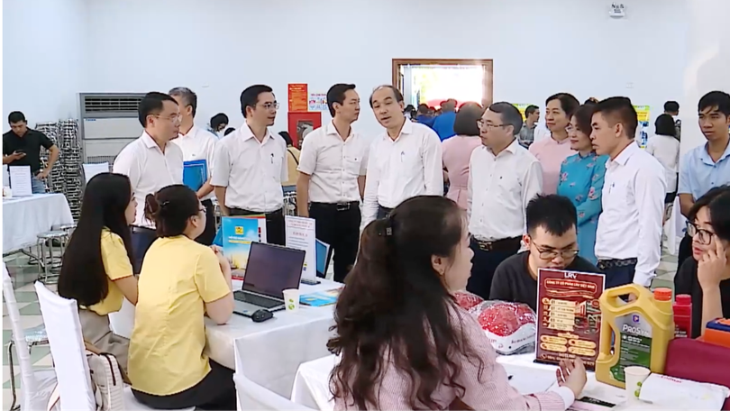 Hỗ trợ sinh kế cho người dân có đất thu hồi