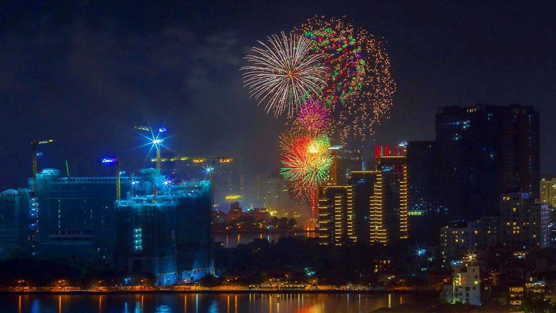 Hà Nội rực sáng đêm Quốc khánh