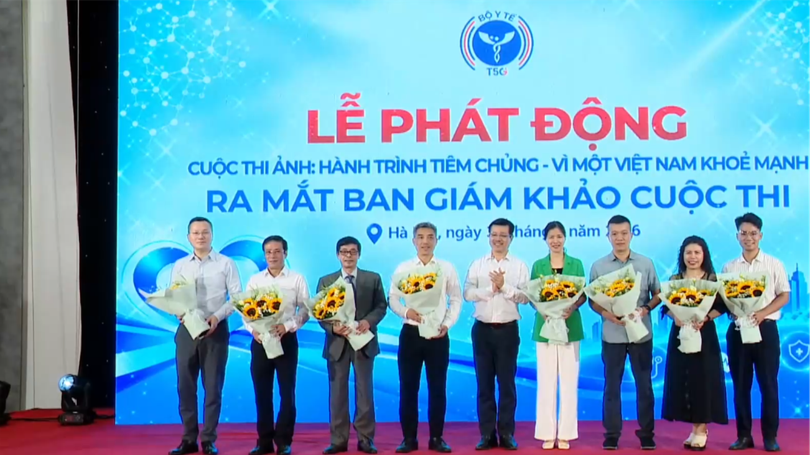 Hành trình tiêm chủng – Lan toả hình ảnh đẹp vì cộng đồng