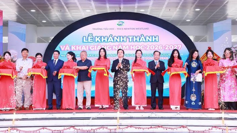 Trường Tiểu học - THCS Newton Westlake khai giảng năm học đầu tiên