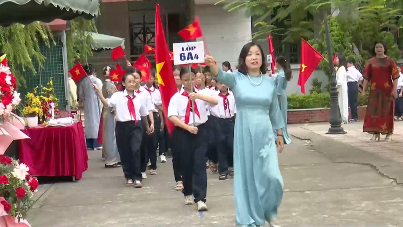THCS Phú Diễn quyết tâm thực hiện nhiệm vụ năm học mới